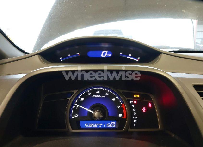 Photo 7 of 2010 Honda Civic LX (VIN 19XFA1F57AE040830)