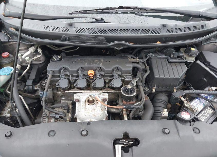 Photo 10 of 2010 Honda Civic LX (VIN 19XFA1F57AE071124)