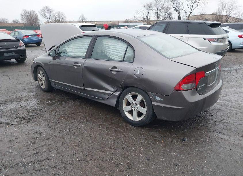 Photo 3 of 2010 Honda Civic LX (VIN 19XFA1F57AE071124)