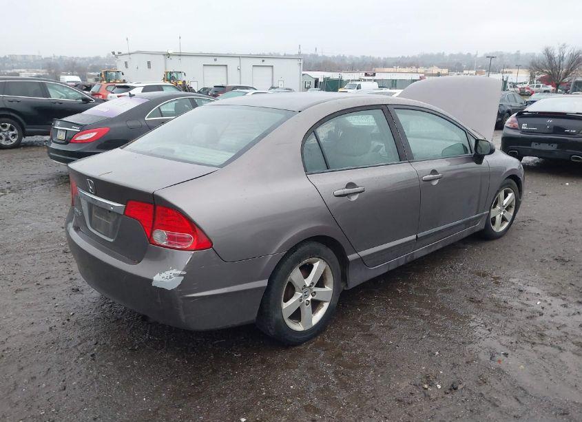 Photo 4 of 2010 Honda Civic LX (VIN 19XFA1F57AE071124)