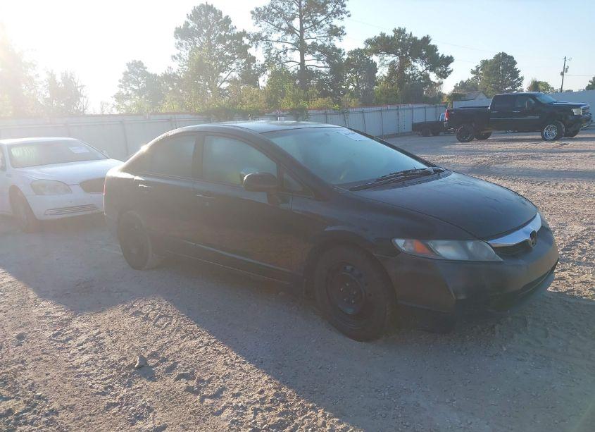 2010 Honda Civic LX (VIN 19XFA1F57AE076355) main photo