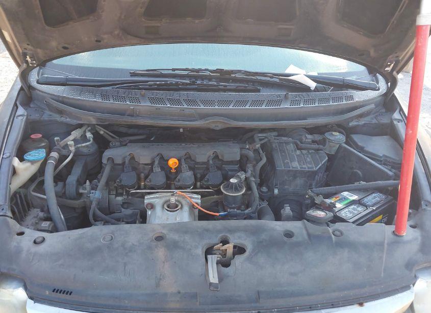 Photo 10 of 2010 Honda Civic LX (VIN 19XFA1F57AE076355)