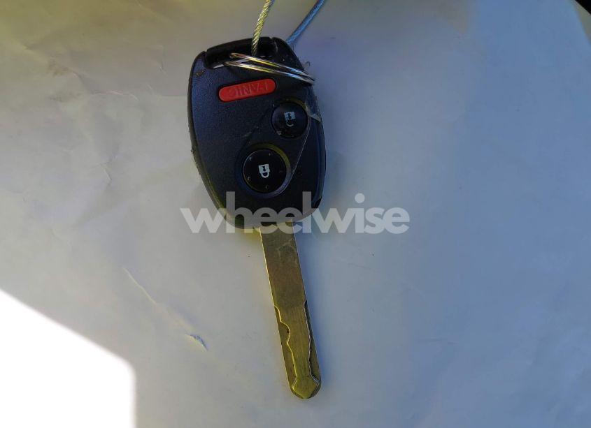 Photo 11 of 2010 Honda Civic LX (VIN 19XFA1F57AE077585)