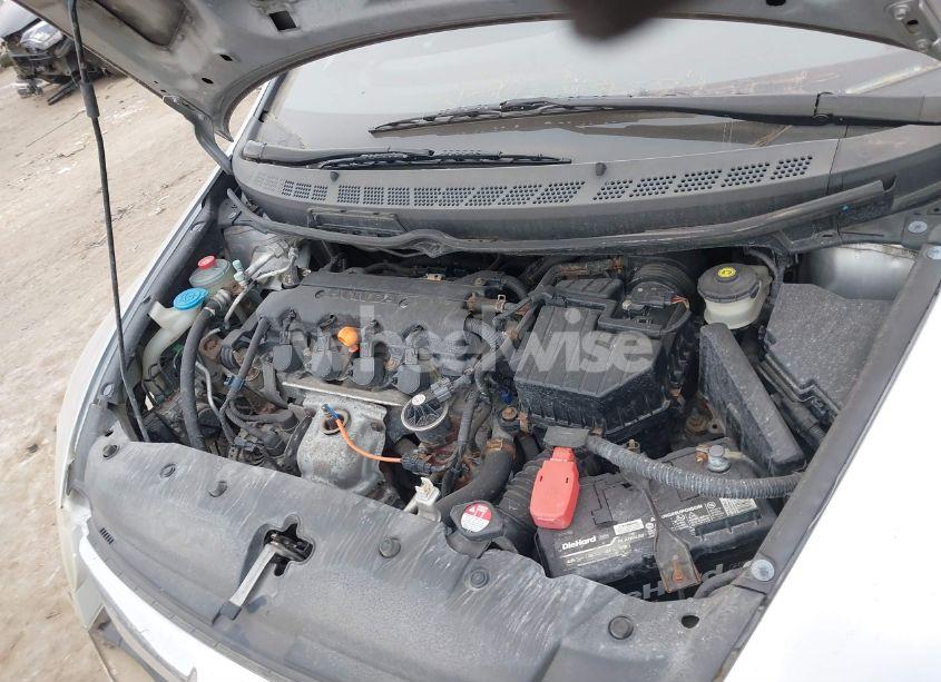 Photo 10 of 2010 Honda Civic LX (VIN 19XFA1F57AE084181)