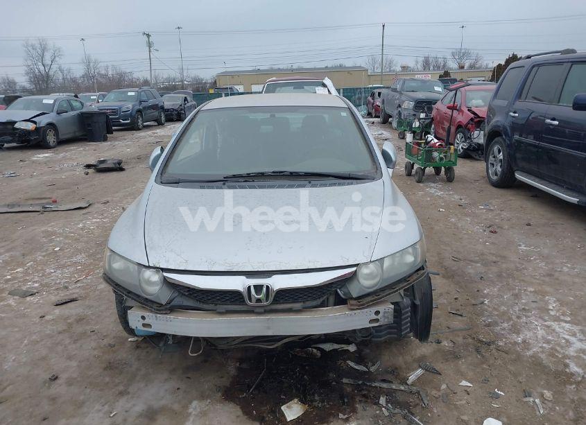 Photo 12 of 2010 Honda Civic LX (VIN 19XFA1F57AE084181)