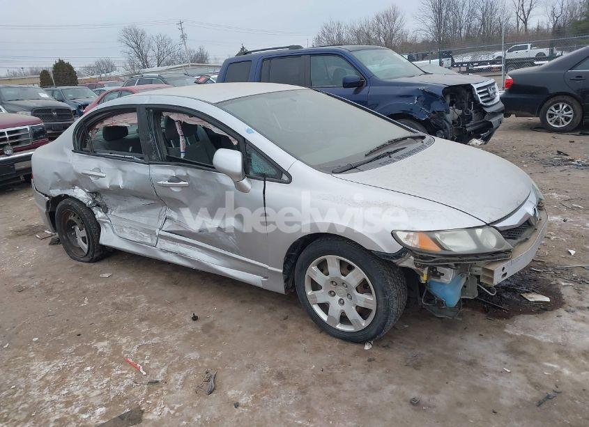 Photo 13 of 2010 Honda Civic LX (VIN 19XFA1F57AE084181)