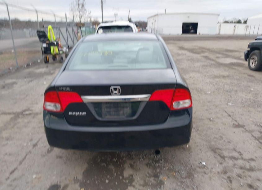 Photo 16 of 2010 Honda Civic LX (VIN 19XFA1F57AE086240)