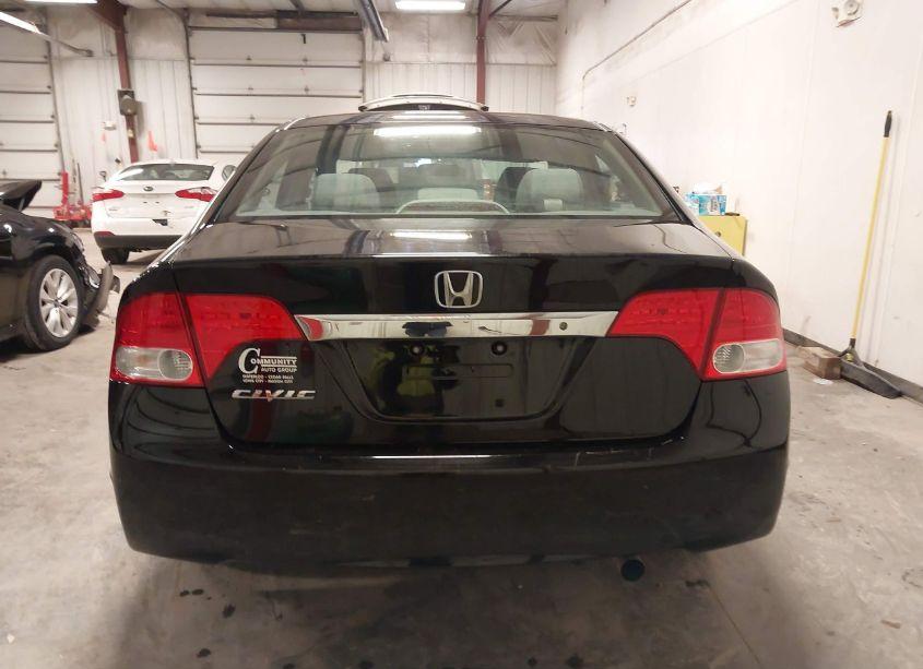 Photo 17 of 2011 Honda Civic LX (VIN 19XFA1F57BE028307)