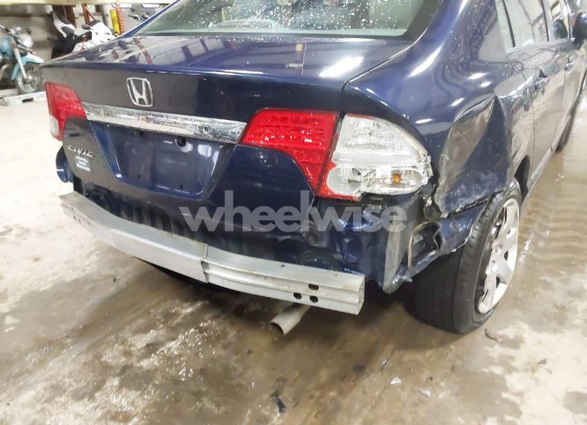 Photo 6 of 2011 Honda Civic LX (VIN 19XFA1F57BE029313)