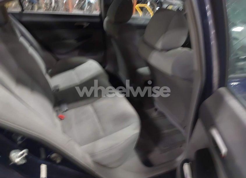 Photo 8 of 2011 Honda Civic LX (VIN 19XFA1F57BE029313)