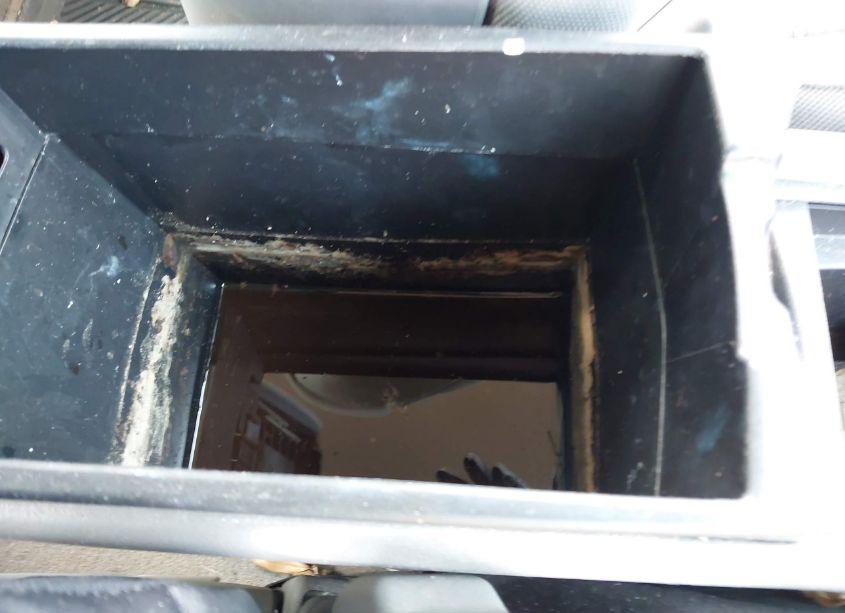 Photo 12 of 2011 Honda Civic LX (VIN 19XFA1F57BE029943)