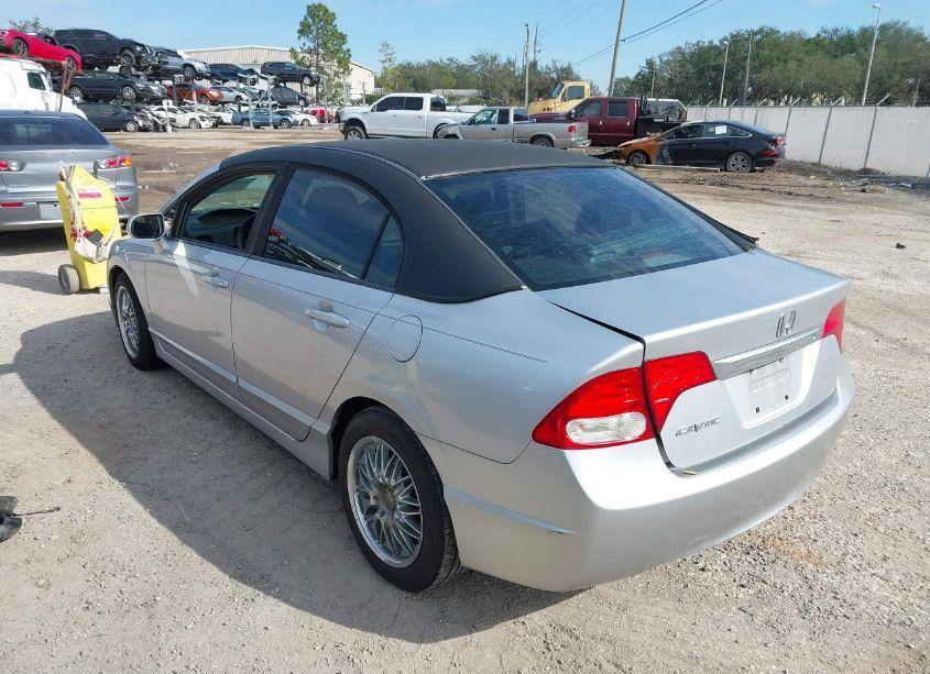 Photo 3 of 2011 Honda Civic LX (VIN 19XFA1F57BE029943)