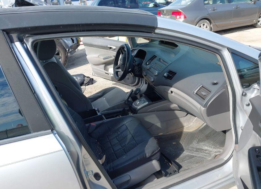 Photo 5 of 2011 Honda Civic LX (VIN 19XFA1F57BE029943)