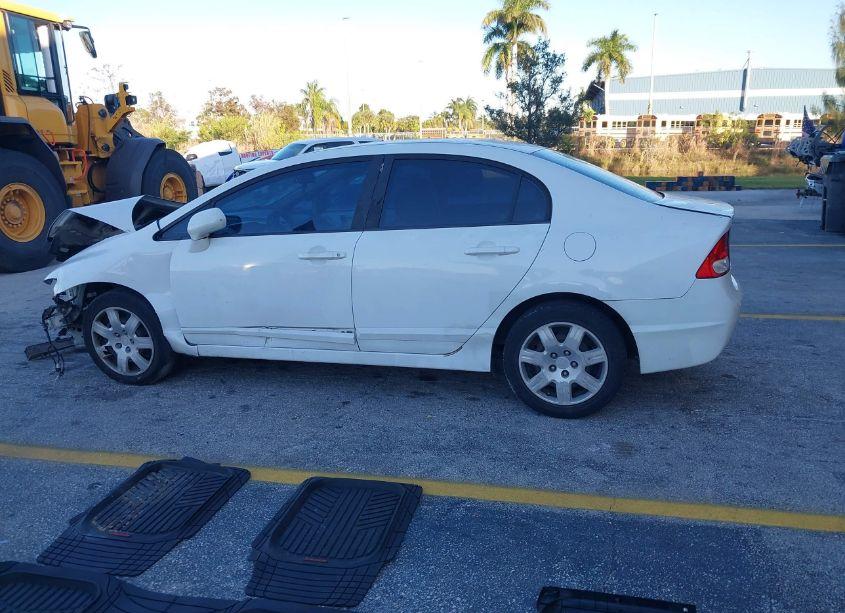 Photo 15 of 2011 Honda Civic LX (VIN 19XFA1F57BE031823)