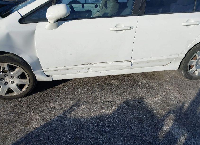 Photo 18 of 2011 Honda Civic LX (VIN 19XFA1F57BE031823)