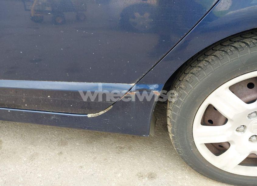 Photo 6 of 2011 Honda Civic LX (VIN 19XFA1F57BE033474)