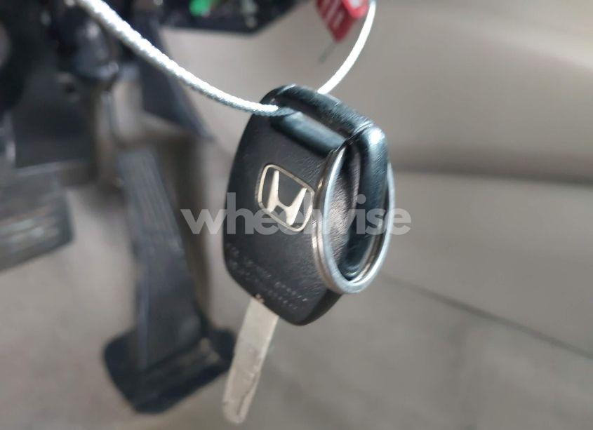 Photo 11 of 2011 Honda Civic LX (VIN 19XFA1F57BE040036)