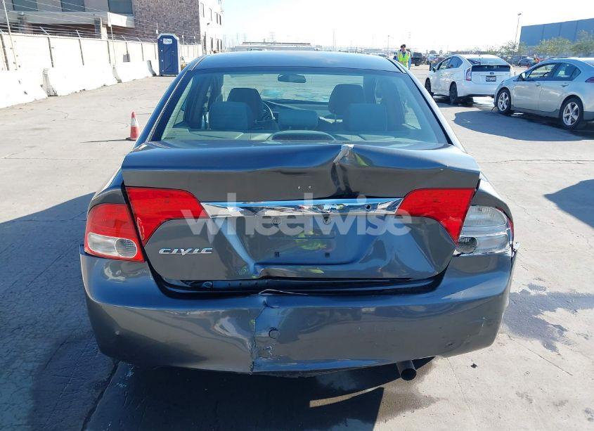 Photo 16 of 2010 Honda Civic LX (VIN 19XFA1F58AE003057)