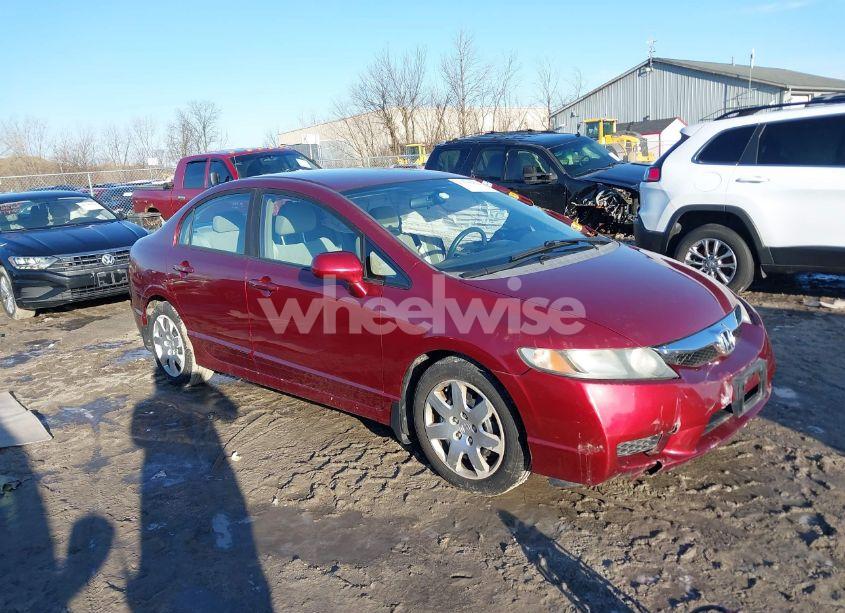 2010 Honda Civic LX (VIN 19XFA1F58AE016018) main photo