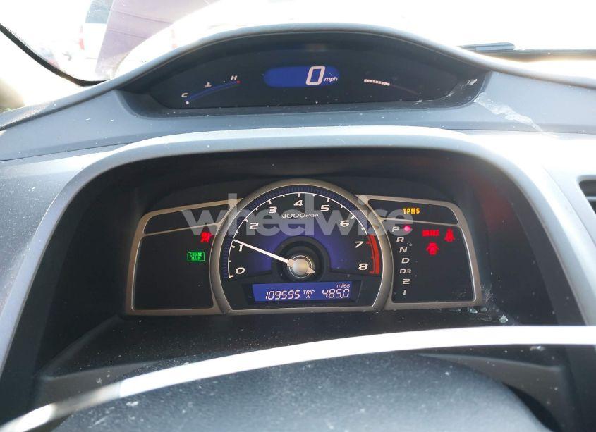 Photo 7 of 2010 Honda Civic LX (VIN 19XFA1F58AE016018)