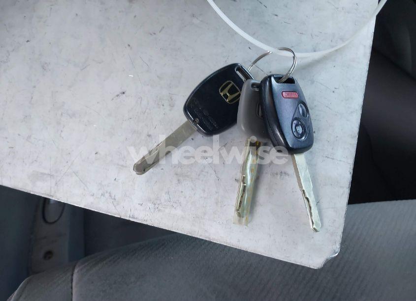 Photo 11 of 2010 Honda Civic LX (VIN 19XFA1F58AE052775)