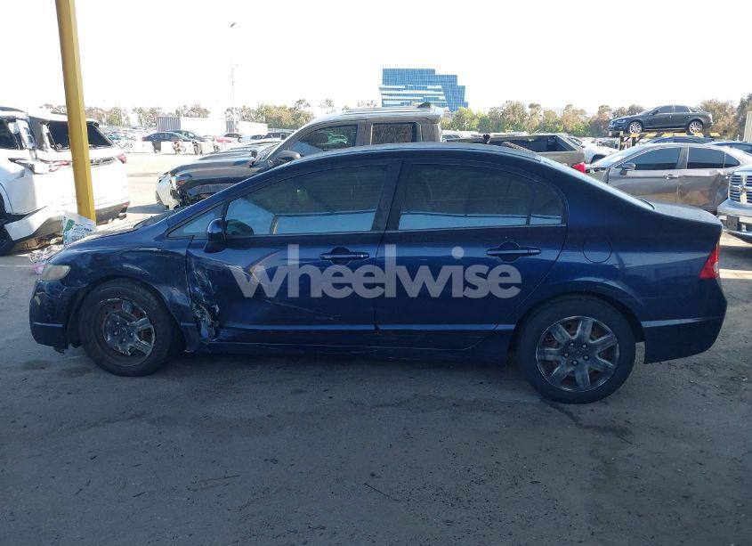 Photo 14 of 2010 Honda Civic LX (VIN 19XFA1F58AE052775)