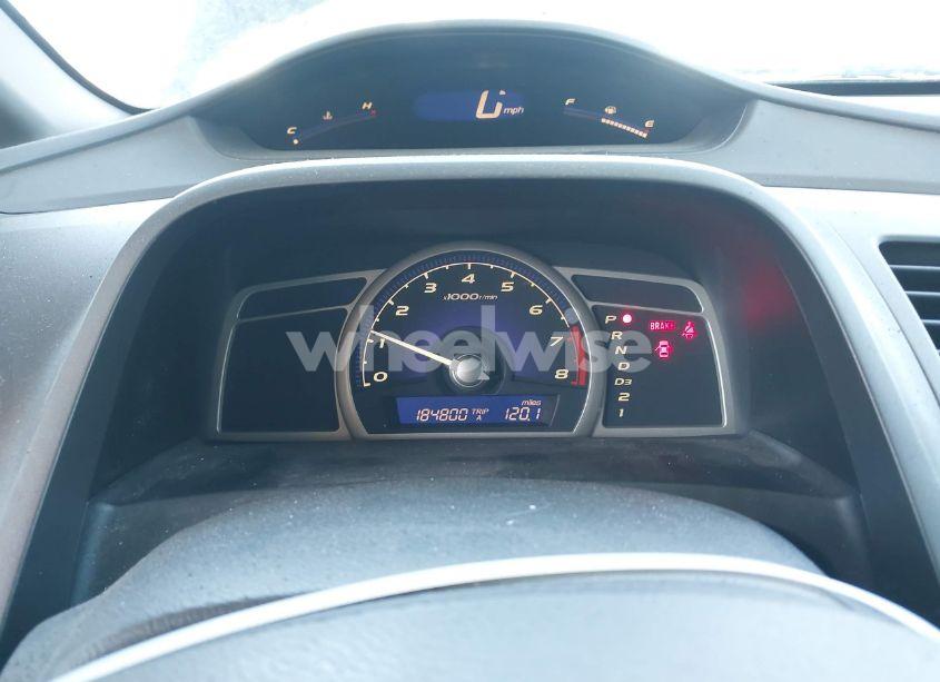 Photo 7 of 2010 Honda Civic LX (VIN 19XFA1F58AE052775)