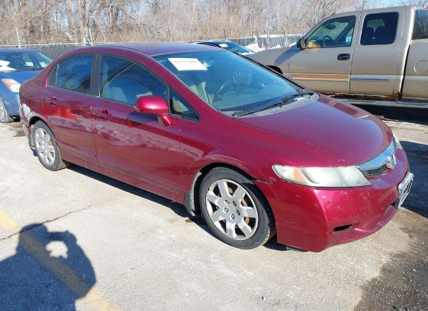 2010 Honda Civic LX (VIN 19XFA1F58AE068779) main photo