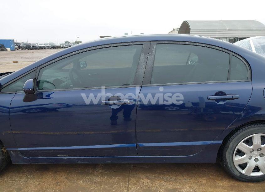 Photo 14 of 2010 Honda Civic LX (VIN 19XFA1F58AE077093)