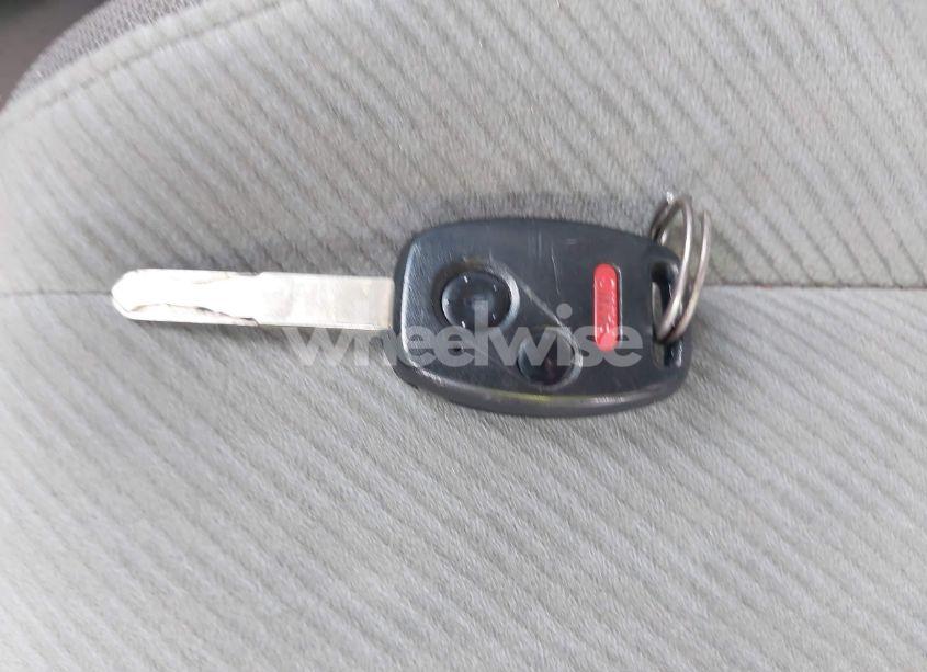 Photo 11 of 2011 Honda Civic LX (VIN 19XFA1F58BE012052)