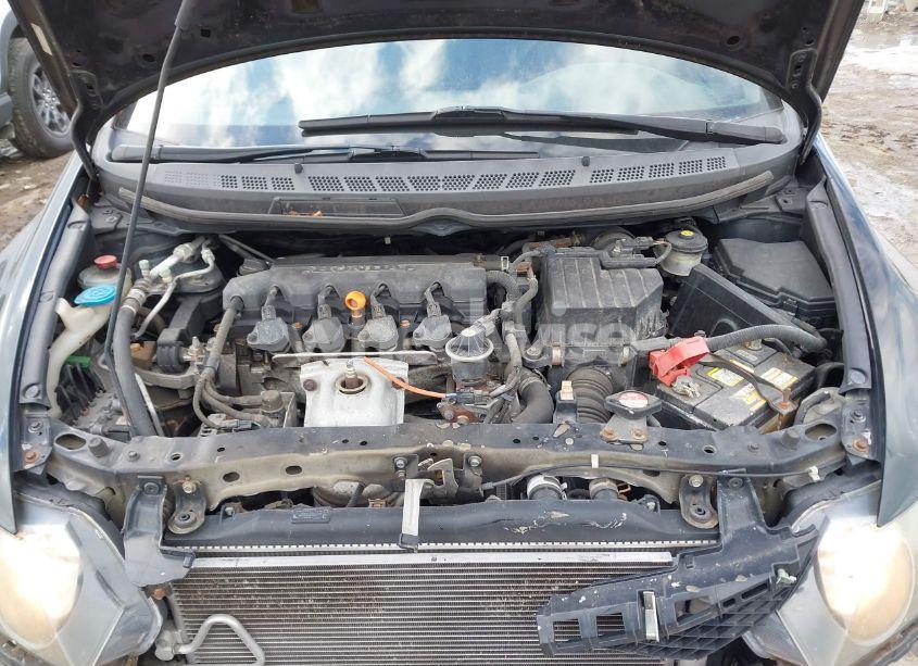 Photo 10 of 2011 Honda Civic LX (VIN 19XFA1F58BE030907)