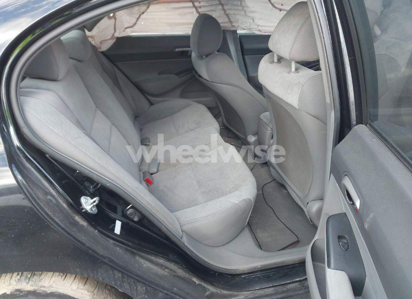 Photo 8 of 2011 Honda Civic LX (VIN 19XFA1F58BE030907)