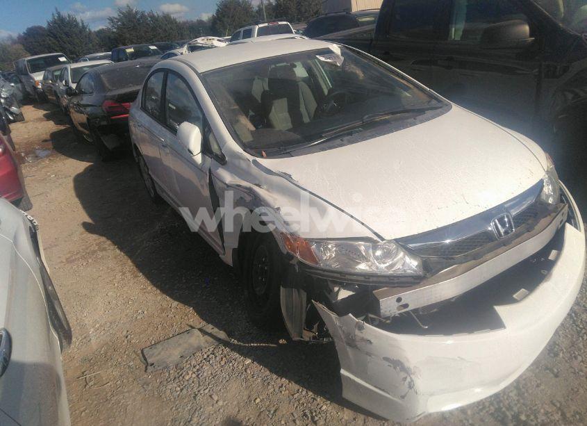 2011 Honda Civic LX (VIN 19XFA1F58BE039946) main photo