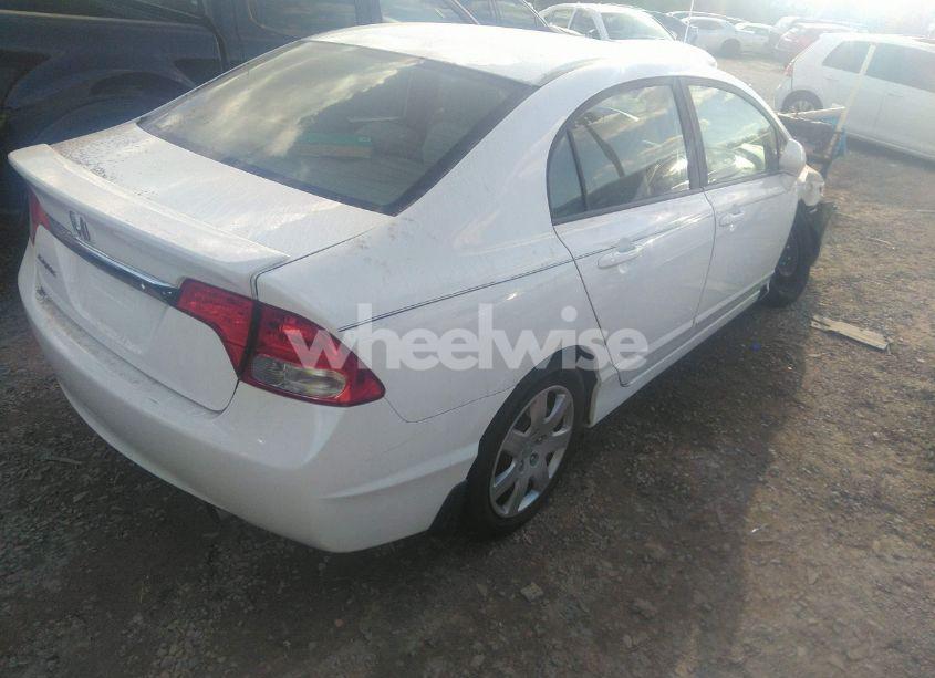 Photo 4 of 2011 Honda Civic LX (VIN 19XFA1F58BE039946)