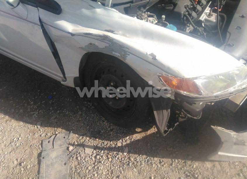 Photo 6 of 2011 Honda Civic LX (VIN 19XFA1F58BE039946)