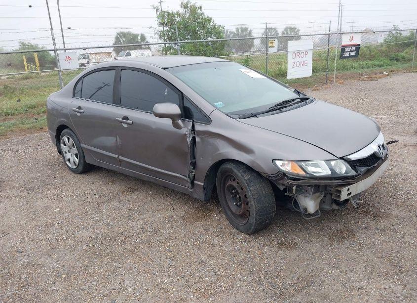 2011 Honda Civic LX (VIN 19XFA1F58BE045780) main photo