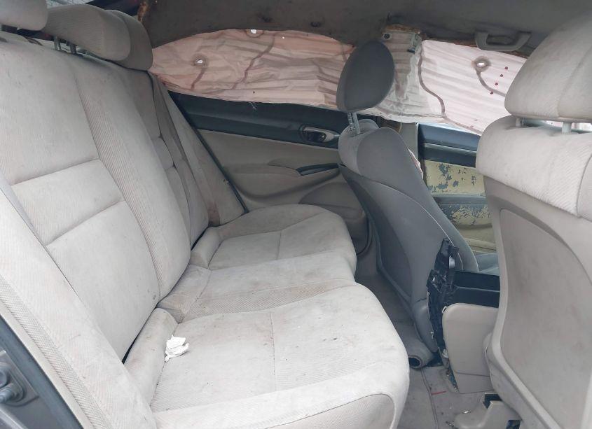 Photo 8 of 2011 Honda Civic LX (VIN 19XFA1F58BE045780)