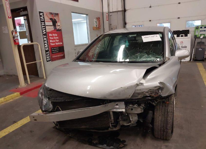 Photo 13 of 2010 Honda Civic LX (VIN 19XFA1F59AE008915)