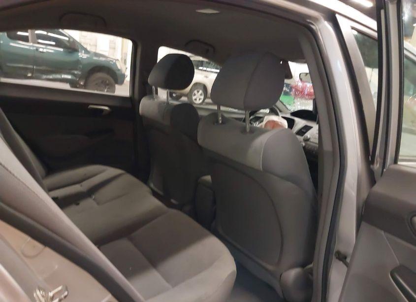 Photo 8 of 2010 Honda Civic LX (VIN 19XFA1F59AE008915)