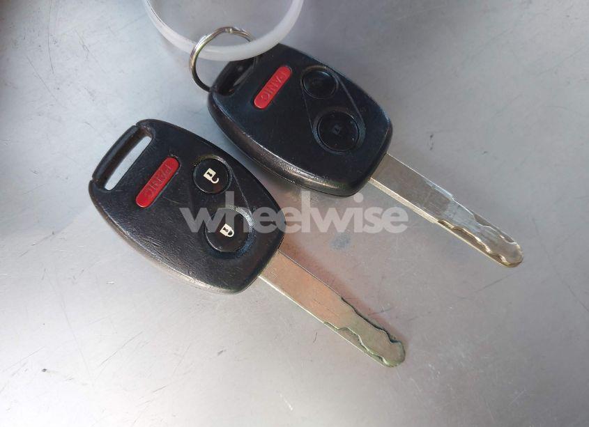 Photo 11 of 2010 Honda Civic LX (VIN 19XFA1F59AE046306)