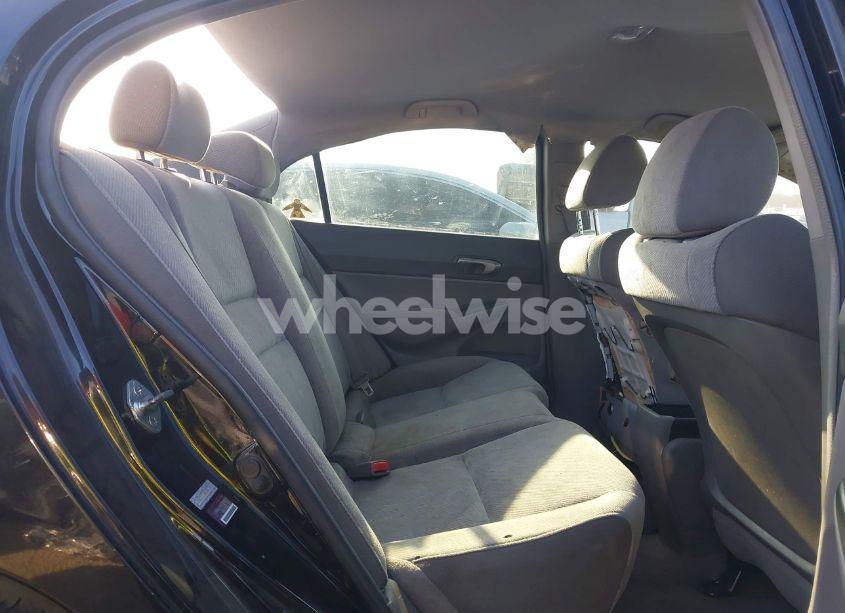 Photo 8 of 2010 Honda Civic LX (VIN 19XFA1F59AE046306)