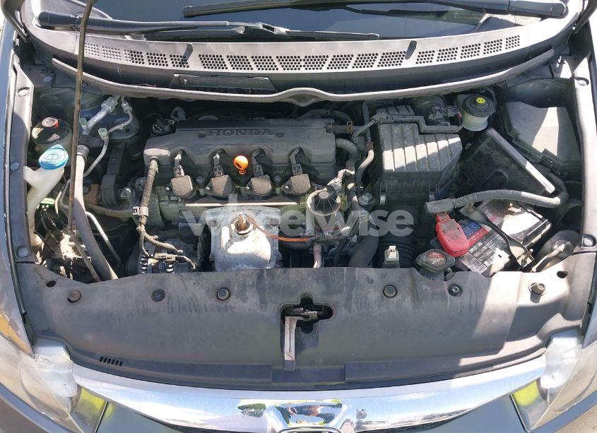 Photo 10 of 2010 Honda Civic LX (VIN 19XFA1F59AE065518)