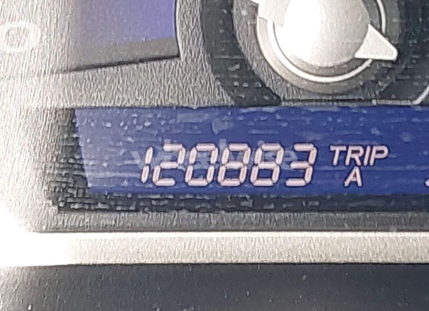 Photo 15 of 2010 Honda Civic LX (VIN 19XFA1F59AE065518)