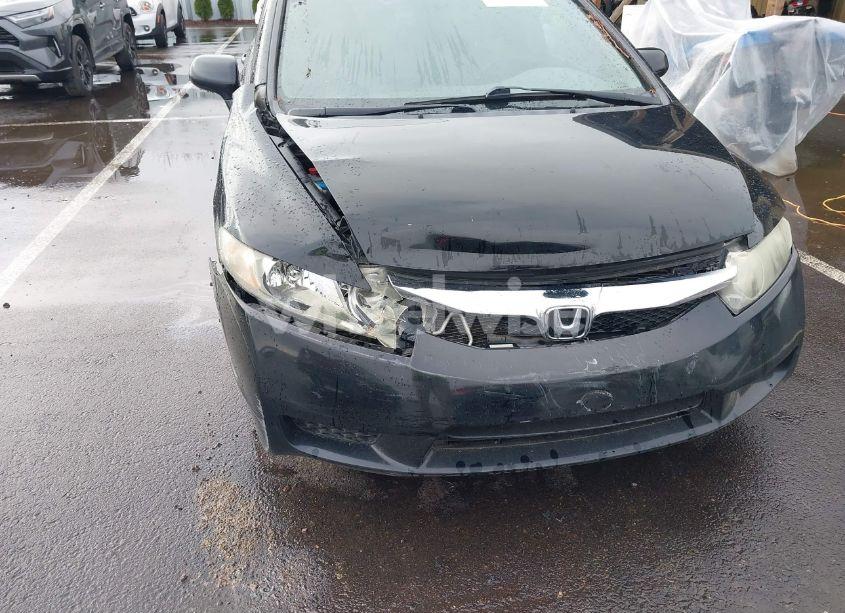 Photo 6 of 2010 Honda Civic LX (VIN 19XFA1F59AE068869)