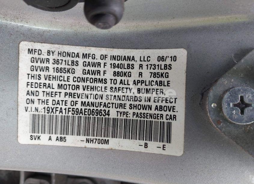 Photo 9 of 2010 Honda Civic LX (VIN 19XFA1F59AE069634)