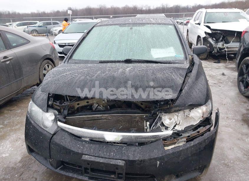 Photo 6 of 2011 Honda Civic LX (VIN 19XFA1F59BE003702)