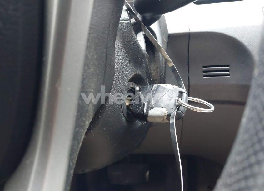 Photo 11 of 2011 Honda Civic LX (VIN 19XFA1F59BE014456)