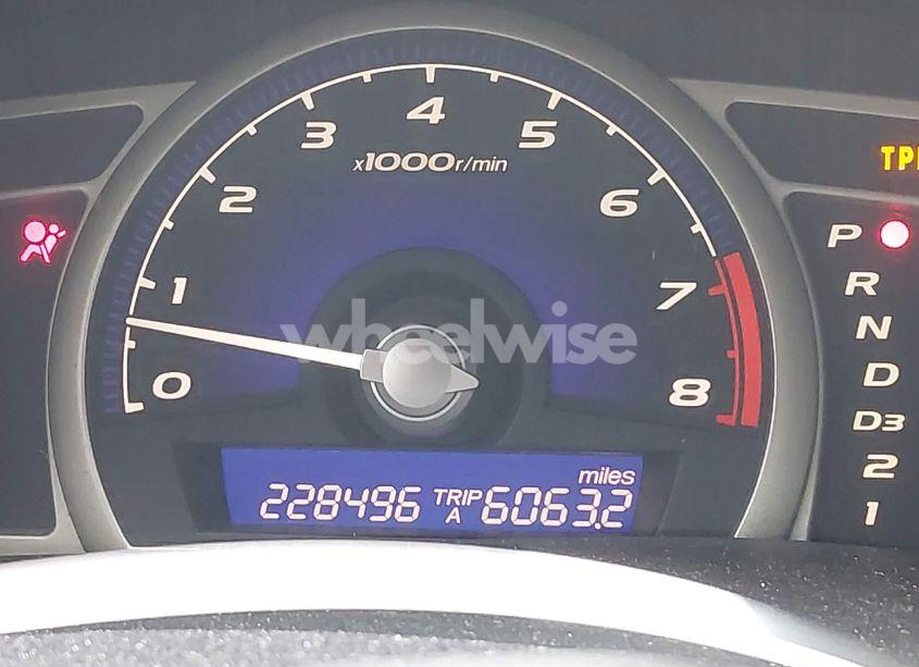 Photo 15 of 2011 Honda Civic LX (VIN 19XFA1F59BE014456)