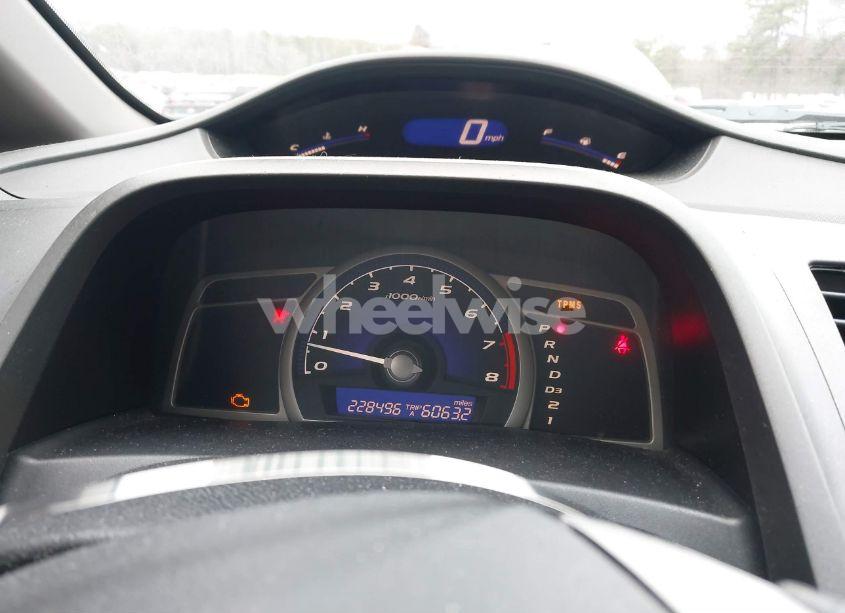Photo 7 of 2011 Honda Civic LX (VIN 19XFA1F59BE014456)