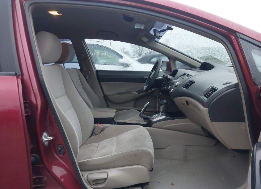 Photo 5 of 2011 Honda Civic LX (VIN 19XFA1F59BE014652)